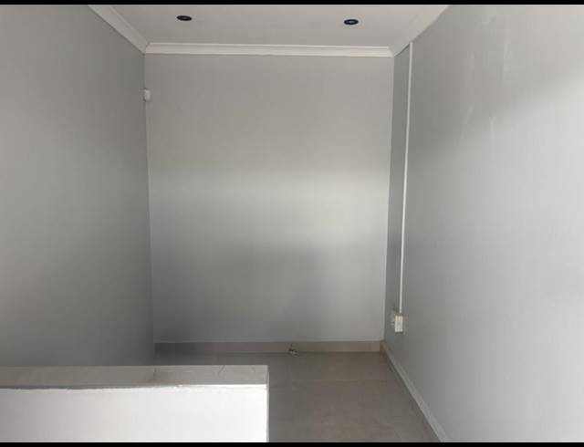 2 BEDROOM PROPERTY TO RENT IN LA MERCY